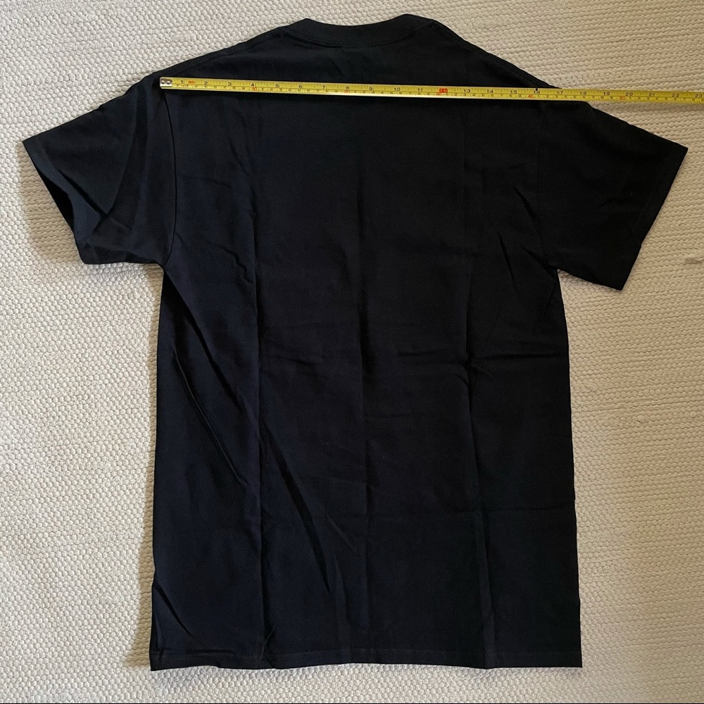 NWOT Gildan Men’s Black Cotton T-Shirt Size S - Picture 5 of 5